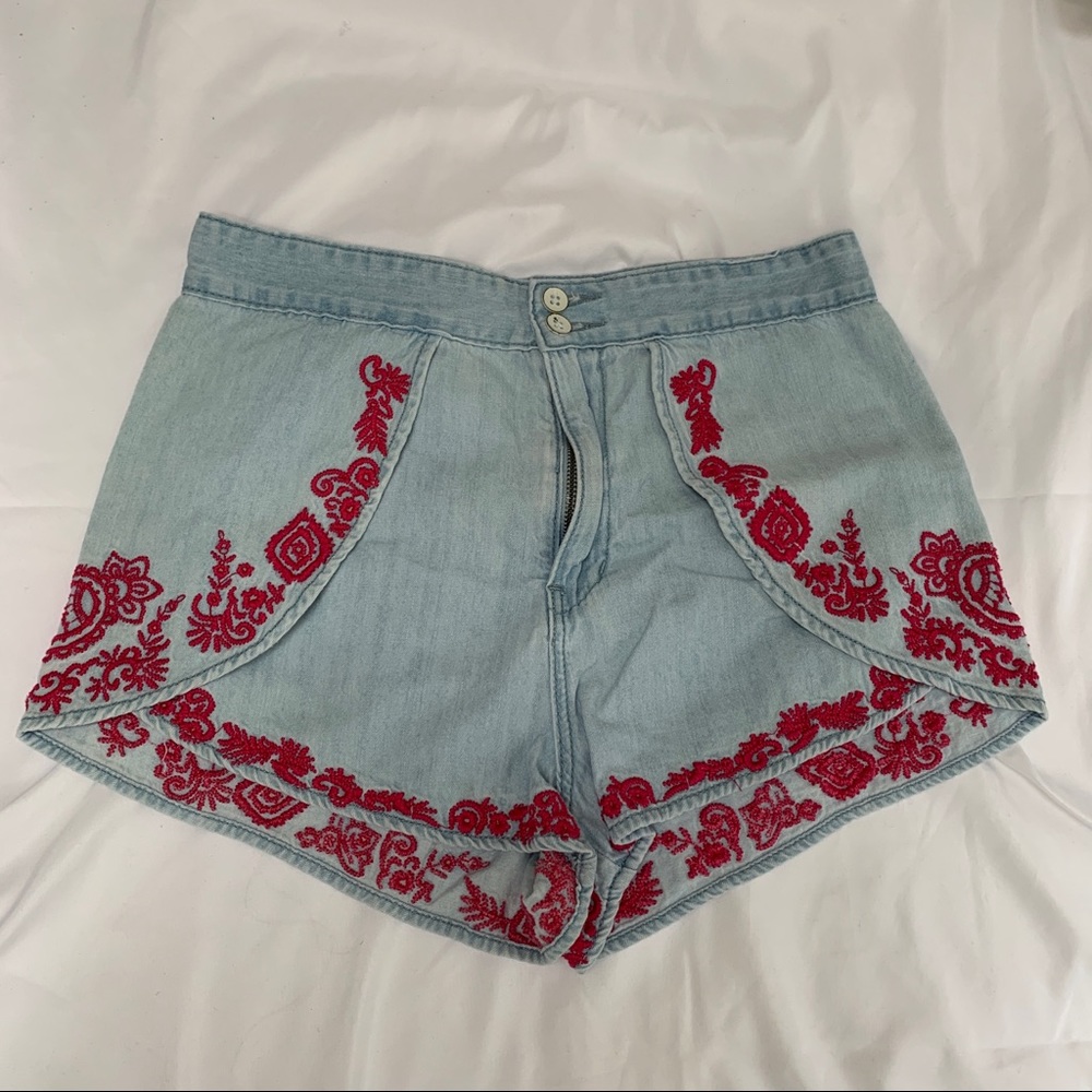 Denim embroidered shorts